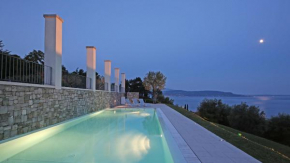 Villa Albachiara, Private Luxury villa with private pool and lake view Gardone Riviera